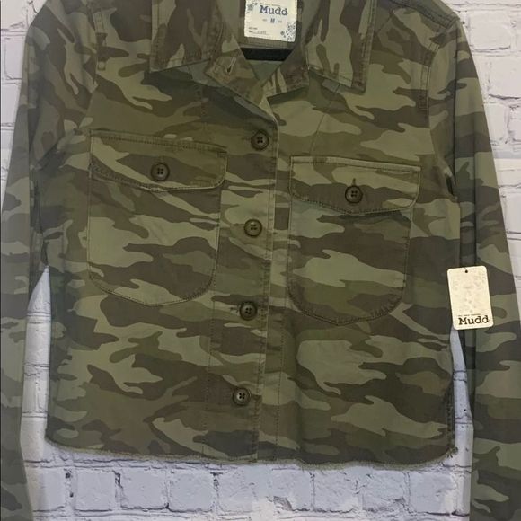 MUDD Junior Women Cropped Camo Button Up Jacket M - Picture 2 of 3